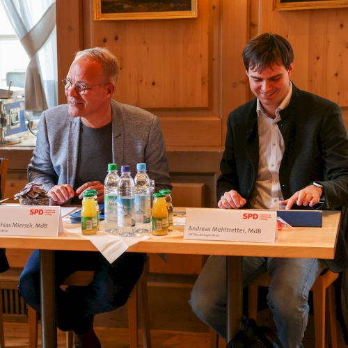 Andreas Mehltretter und Matthias Miersch bei der SPD-Landtagsfraktion Bayern